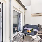 Jardin Du Luxembourg With Balcony - Vacation Apartmán Paříž