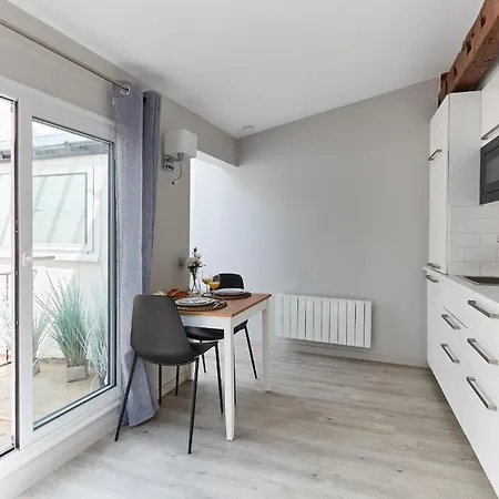 Apartmán Jardin Du Luxembourg With Balcony - Vacation *